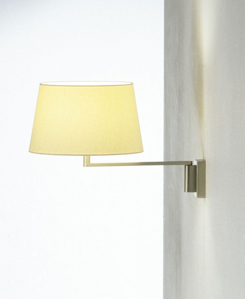Wandleuchte Americana beige
230V/exkl. 1x11W E27 Nickel satin H=15 D=20cm