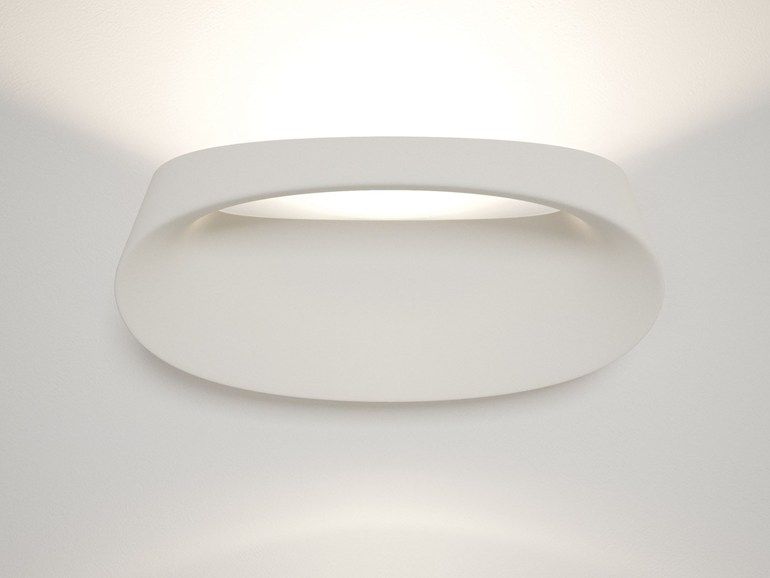 Wandaufbauleuchte Bonnet LED 18W 2700K weiss
230V 2050lm L=307 H=143 B=102 RAL9010 IP20