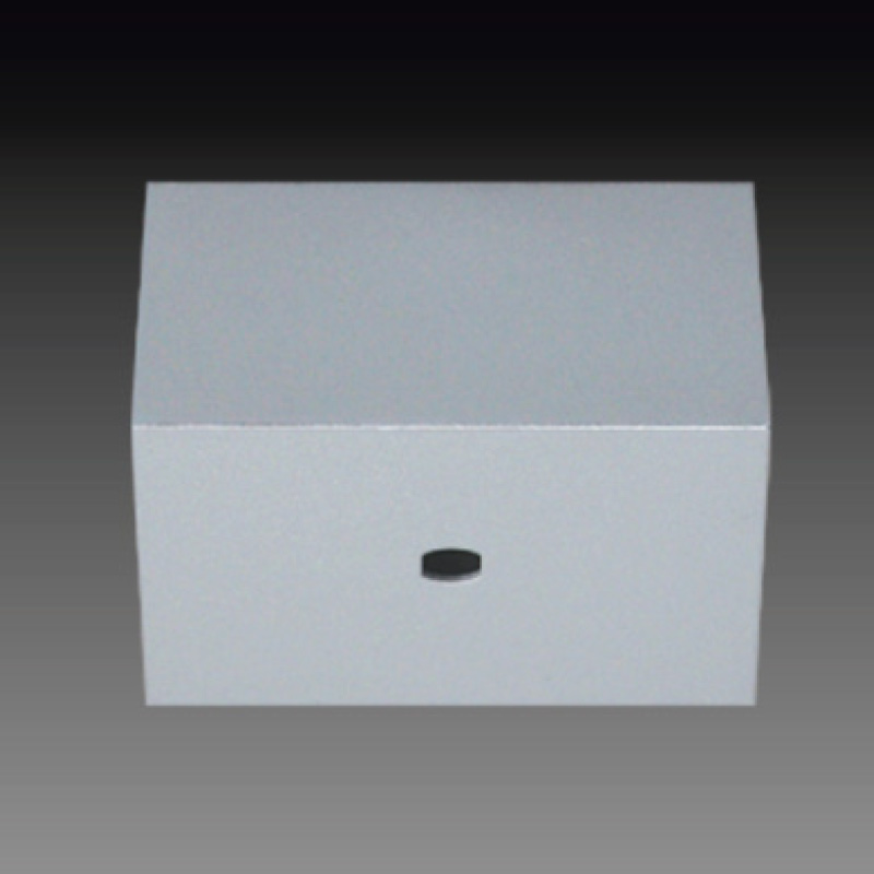 Aufbaugehäuse eckig für 1er Aufbaustrahler weiss
80x80mm h=40mm für M10x1
