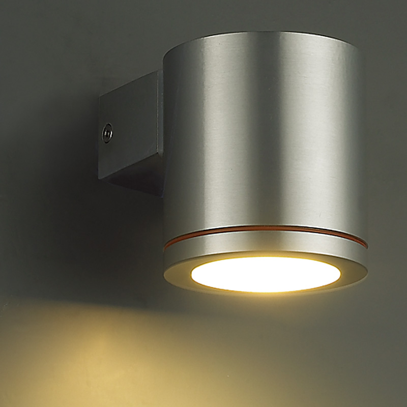 Wandleuchte Focus I HV max.35W IP65 grau
230V/max. 1x35W GU10 / D=80 H=87 T=112