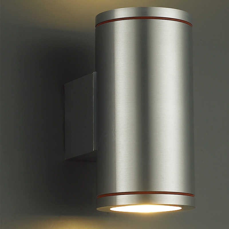Wandstrahler FOCUS II HV max. 2x35W IP65 weiss
230V/ D=80 H=158 T=112 IP65