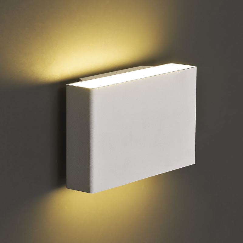 Wandleuchte Slota Led up & down 2x4W schwarz matt
230V/3000K  2x556lm L=150x41 H=90 /IP54