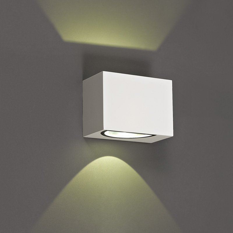 Wandleuchte Effect 8W 2700°K silbergrau
230V/ DC 700mA 735lm / L=128x68 H=92 IP65