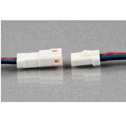 Einspeisungs Litze- SET 4-polig IP67 2m
Farbe schwarz-rot-grün-blau  / Kupplung + Stecker