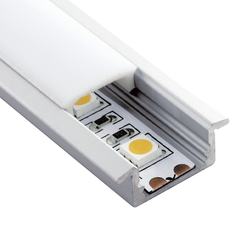 Einbauprofil  INTRO 7 für LED alu eloxiert
B=23.3mm mit Laschen B=17.2mm H=8mm L=2500mm