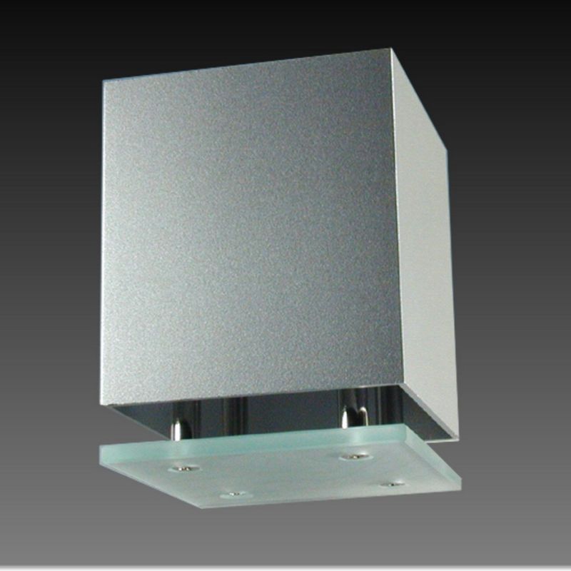Decken Aufbaustrahler Kano II HV 50W silbergrau
230V/ GU10  1x 35-50W/ H=100 80x80