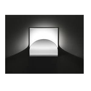 Wandleuchte Incontro LED 15W 2800°K silber matt
240V 1700lm CRI 90 H=9cm P=17.5cm IP20