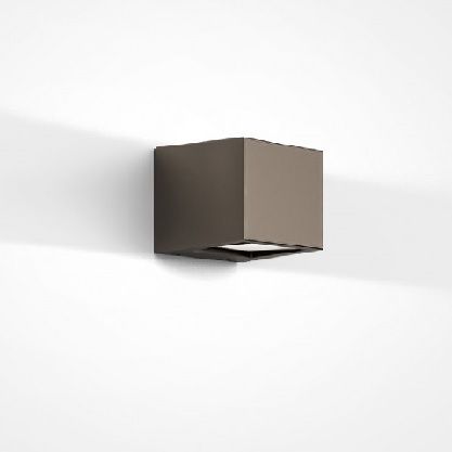 Wandleuchte GAP Q LED 12W cool brown
240V 2700K 660lm Up/Down IP65