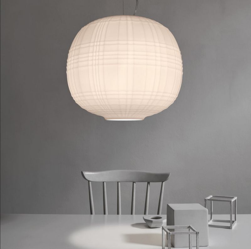Hängeleuchte Tartan E27 weiss
230VAC E27 1x21W LED 2700K D=400 H=350mm - Image 4