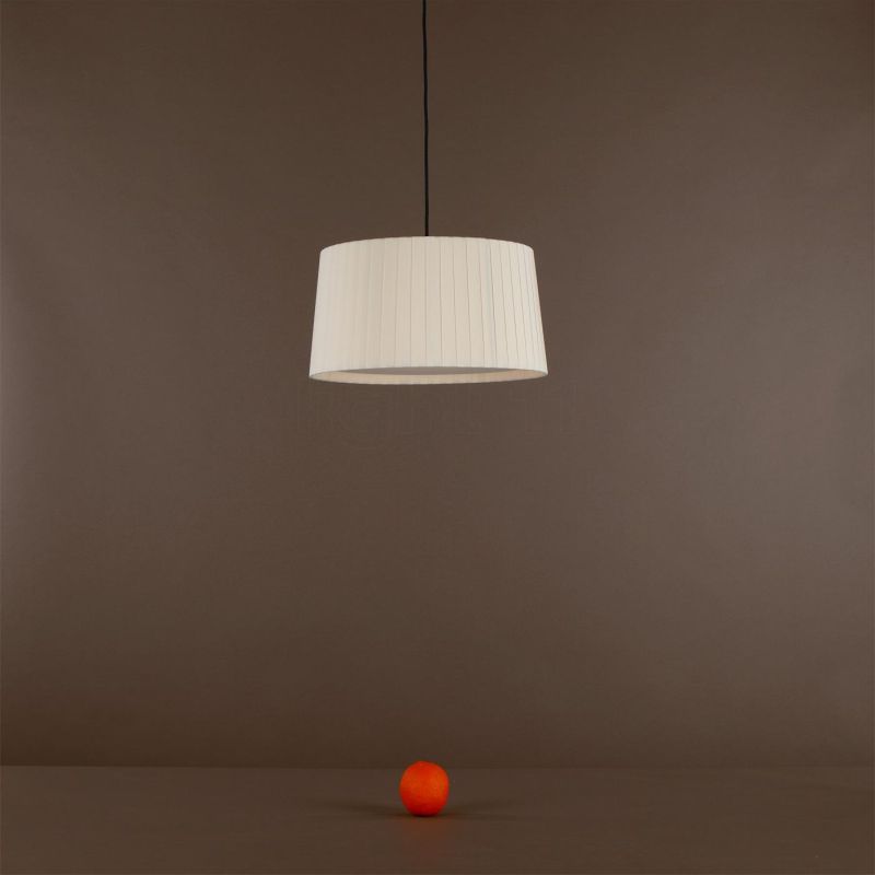 Hängeleuchte GT5 Natural ribbon
230V/2xE27 12W H=32cm D=56cm IP20