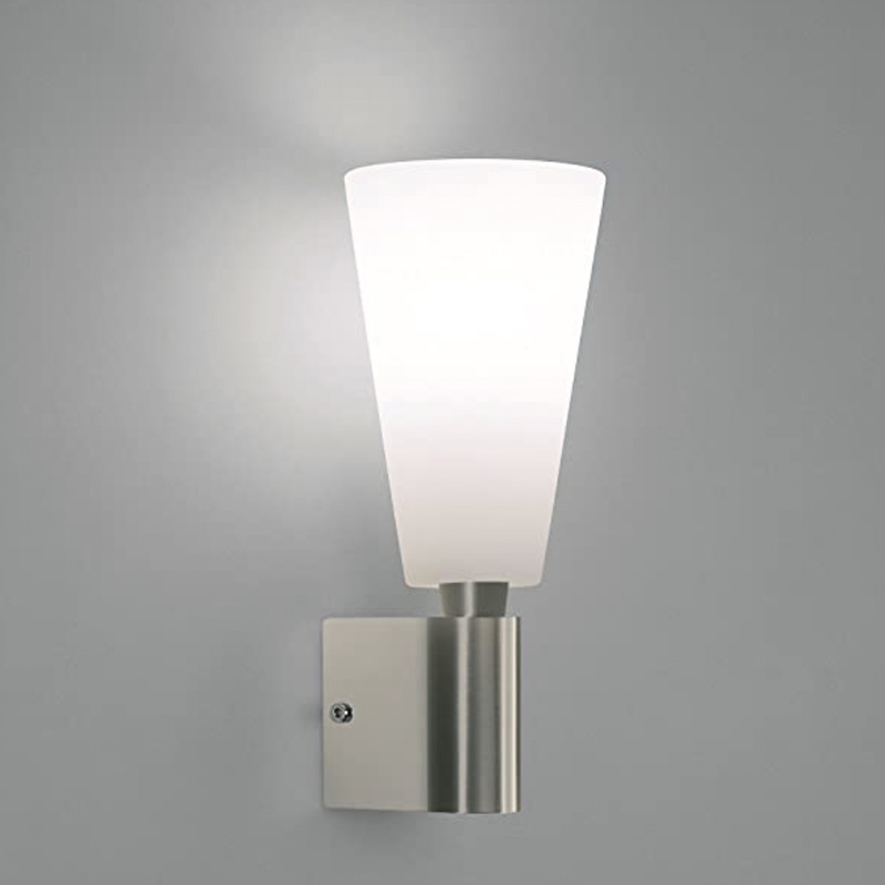 Wandleuchte FLOU W1 chrom mit Glas weiss
max. 1x60W E14