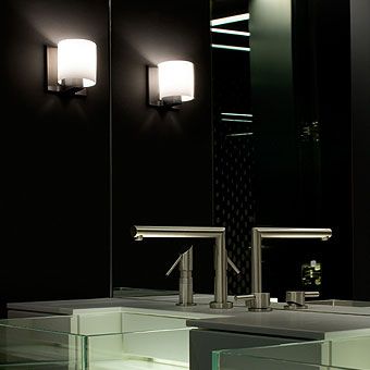 Wandleuchte Tilee chrom Glas weiss
230V G9 HG 1x60W 
H=10.85 B=10.85 T= 10.1