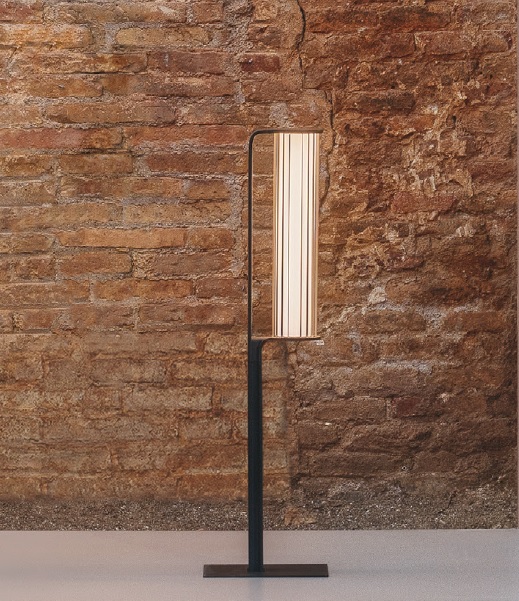 Pollerleuchte Class 2800/ 3.5W schwarz
240V/ 2700K  H=78.5cm T=22 / IP67