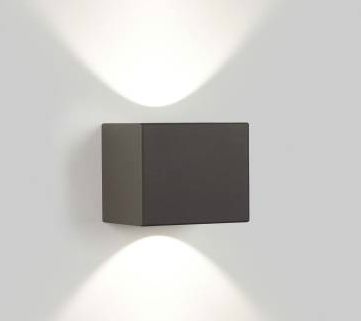 Wandstrahler Tiga LED 8W 3000°K Alu
240V/700mA DC Led 8W 3000°K / IP65